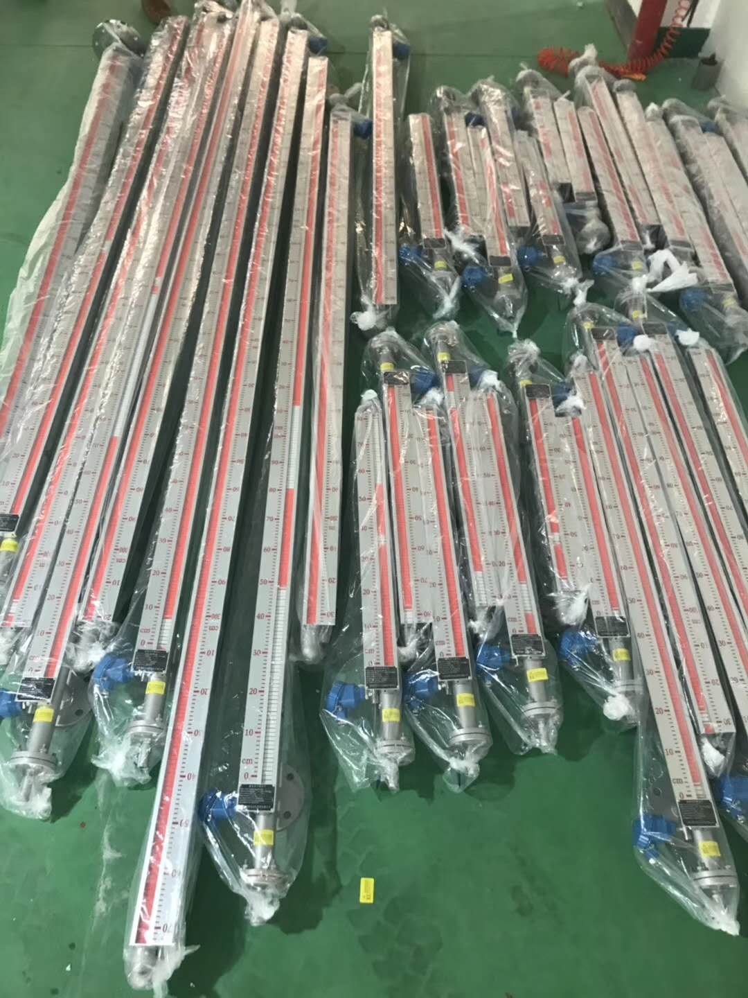 磁性液位指示器